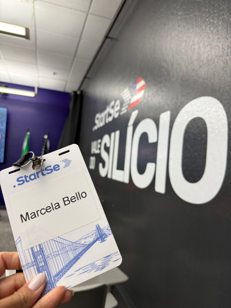 Marcela Bello — crachá Vale do Silício